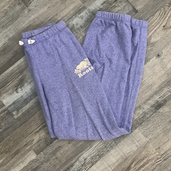 Roots sweatpants in a kids size 12. - Picture 1 of 4